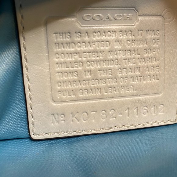 Pebbled Leather Coach Bag. - Picture 9 of 10